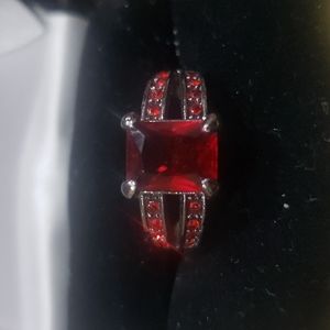 Womens Ring size 6.5 Red